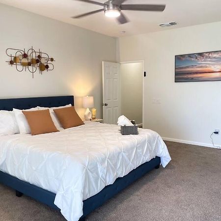 Home In Indio Coachella Bagian luar foto