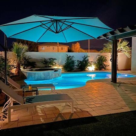 Home In Indio Coachella Bagian luar foto