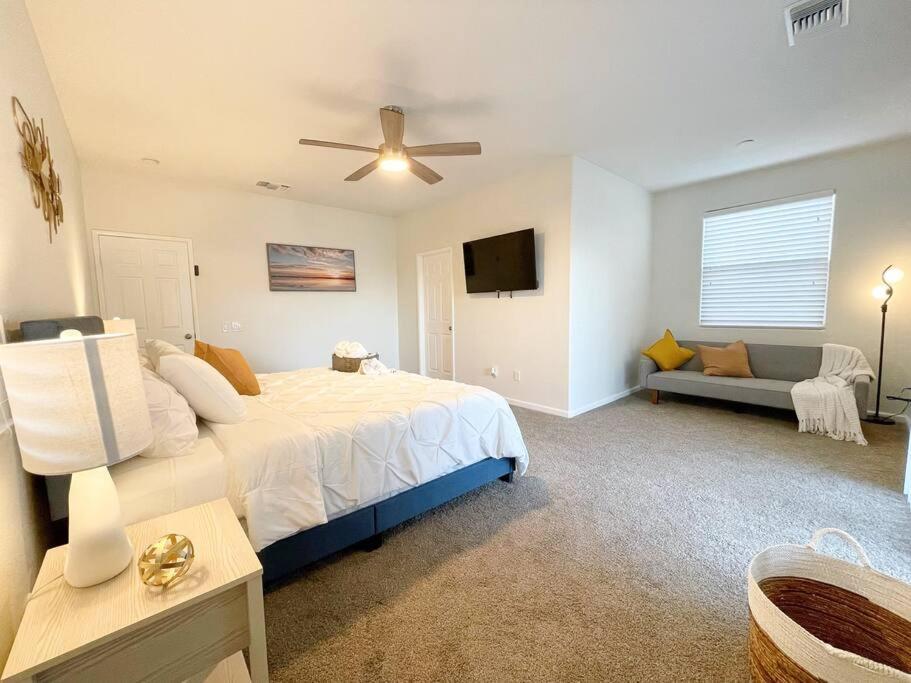Home In Indio Coachella Bagian luar foto